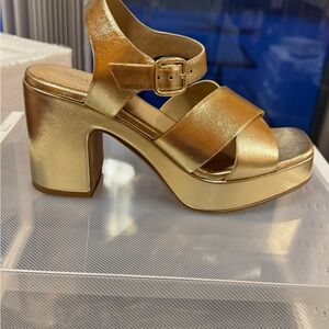 Seychelles Metallic Gold Platform Sandals